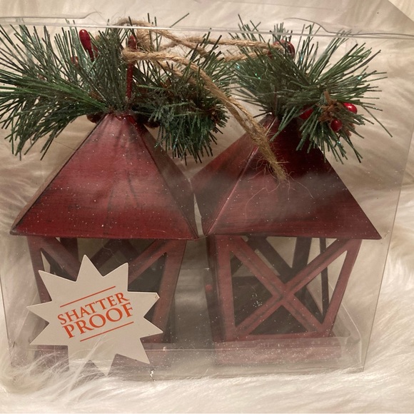 🎄(bundle of 3 for $30 )Set of two lantern ornaments - Picture 3 of 4